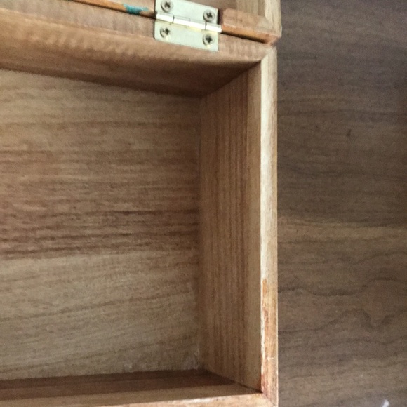 Wooden handcrafted fluid flow box - Picture 7 of 13